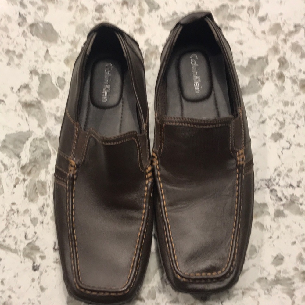 Calvin Klein Men’s Faux Leather slip on shoe. 10